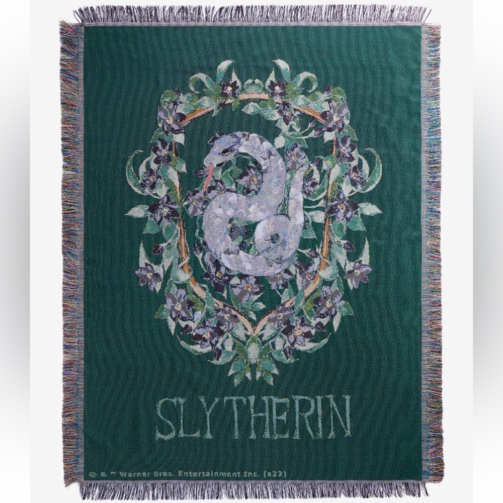 Harry Potter Slytherin Tapestry Throw Blanket Boxlunch Exclusive